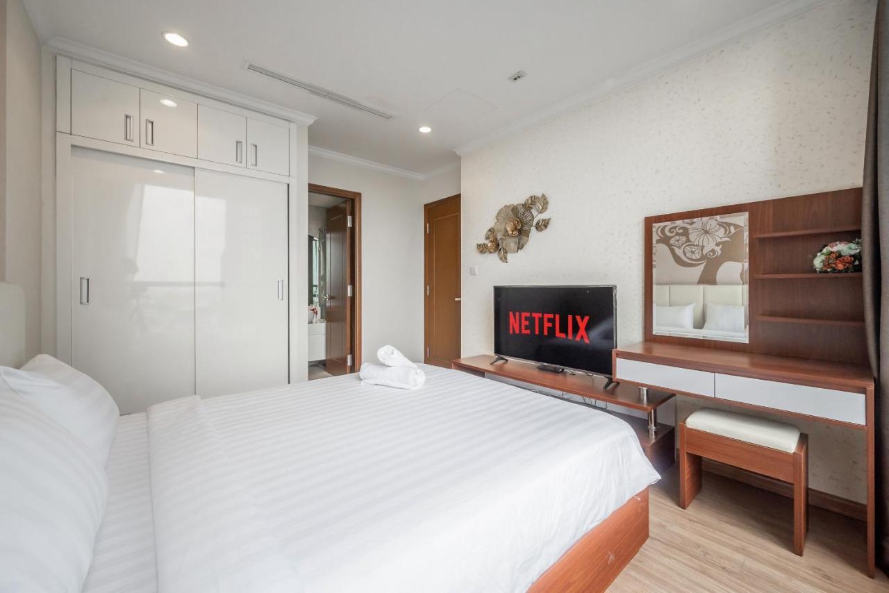 Landmark Plus Central Park Vista Ho Chi Minh City Exterior photo